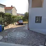 Nelkas شقة بولا
