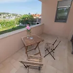 شقة Nelkas *